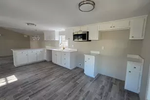 105 Woodland Dr, Swansea, SC 29160 - Photo 4