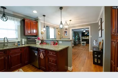 313 Cambridge Street N, Ninety Six, SC 29666 - Photo 8