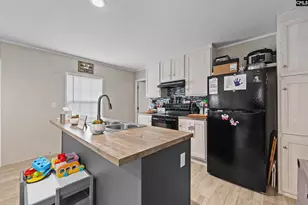 396 Volliedale Dr, Gilbert, SC 29054 - Photo 4