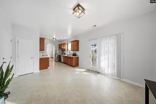 215 Black Pine Ct, Lexington, SC 29073 - Photo 8