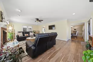 512 Hallsborough Dr, West Columbia, SC 29170 - Photo 4