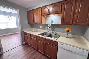 7602 Hunt Club Road I-102, Columbia, SC 29223 - Photo 8