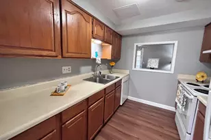 7602 Hunt Club Road I-102, Columbia, SC 29223 - Photo 6