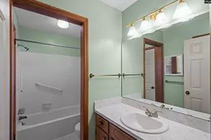 2402 Breezewood Rd, Cayce, SC 29033 - Photo 16