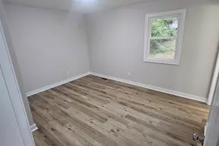 906 Mamie St, Newberry, SC 29108 - Photo 6