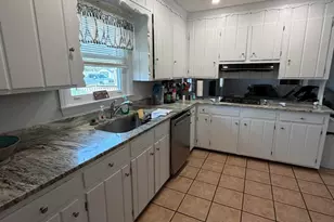 328 Perkins Ln, Camden, SC 29020 - Photo 8