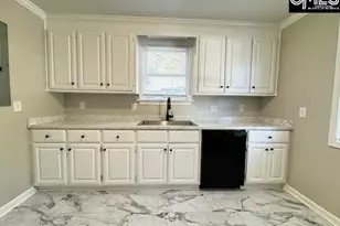 338 Bowling Ave, Columbia, SC 29203 - Photo 4