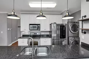 705 Maple Street D203, Columbia, SC 29205 - Photo 6