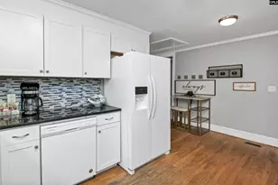 315 State St, West Columbia, SC 29169 - Photo 12