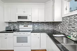 315 State St, West Columbia, SC 29169 - Photo 10