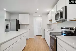 349 Pulman Dr, Hopkins, SC 29061 - Photo 4