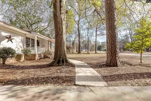 1090 Moss St, Orangeburg, SC 29115 - Photo 6