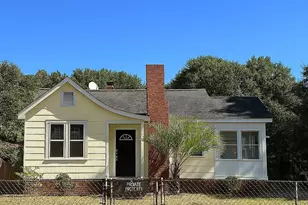 629 Westside Dr, West Columbia, SC 29169 - Photo 1