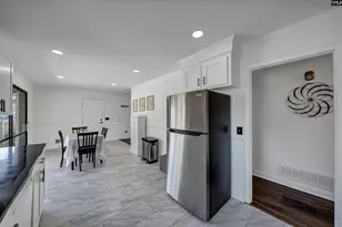 1731 Chadsworth Dr, Cayce, SC 29033 - Photo 16