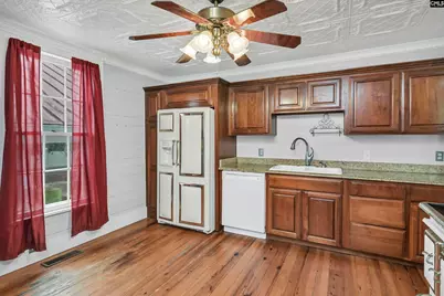 228 Line Street, Batesburg, SC 29006 - Photo 6