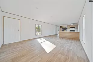 88 Lady Ashley Dr, Saint Matthews, SC 29135 - Photo 14