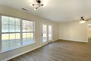 836 White Fawn Dr, Hopkins, SC 29061 - Photo 8