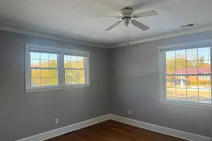 110 Harris St, Bishopville, SC 29010 - Photo 10