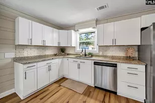 139 E Chateau Dr, West Columbia, SC 29170 - Photo 12