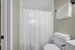 139 E Chateau Dr, West Columbia, SC 29170 - Photo 36