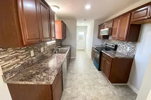 415 Old Plantation Dr, West Columbia, SC 29172 - Photo 2