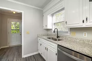 921 Grimble Ct, Sumter, SC 29150 - Photo 8