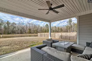 193 River Front Dr, Irmo, SC 29063 - Photo 2