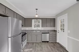 2620 Pleasant Ridge Dr, Columbia, SC 29209 - Photo 10