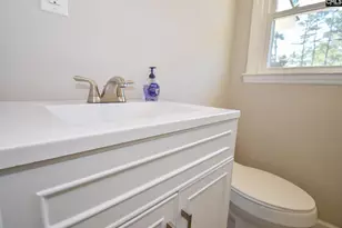 5400 Pinestraw Rd, Columbia, SC 29206 - Photo 12