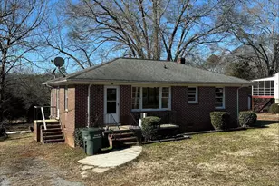 36 McKay Cir, Winnsboro, SC 29180 - Photo 2