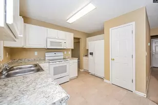 525 Timbermill Dr, Lexington, SC 29073 - Photo 10