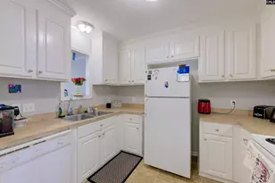 25 Magnolia Glen Ln, Columbia, SC 29205 - Photo 6