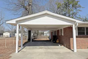 357 Highland Ave, Batesburg, SC 29006 - Photo 2