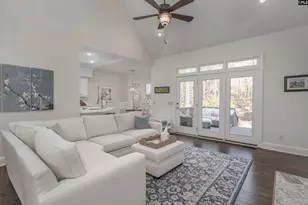 26 Retreat Ln, Columbia, SC 29209 - Photo 2