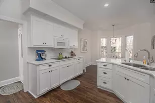 26 Retreat Ln, Columbia, SC 29209 - Photo 8