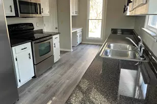 217 Hunters Rd, Hopkins, SC 29061 - Photo 4