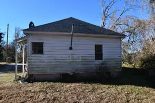 942 Gilder St, Newberry, SC 29108 - Photo 2