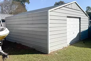 1132 Forest Lake Dr, Manning, SC 29102 - Photo 14