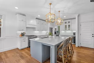 839 Burwell Ln, Columbia, SC 29205 - Photo 10