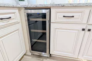 1337 Sunnyside Dr, Columbia, SC 29204 - Photo 8