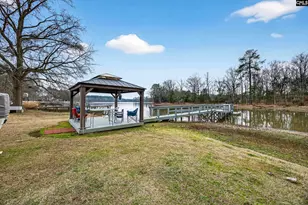 1037 Natures Cove Rd, Saluda, SC 29138 - Photo 10