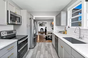 308 S Bonham Rd, Columbia, SC 29205 - Photo 10