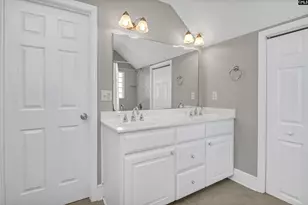 808 Poinsettia St, Columbia, SC 29205 - Photo 38