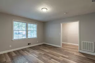 1900 Rolling Hills Rd, Columbia, SC 29210 - Photo 4