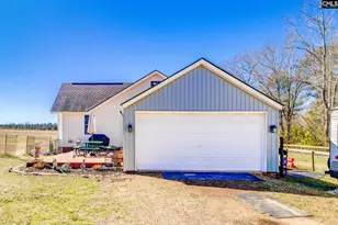 1080 Fox Young Rd, Wagener, SC 29164 - Photo 8