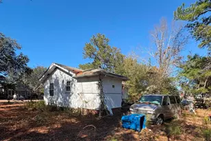 713 Westside Dr, West Columbia, SC 29169 - Photo 2