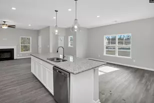 142 Middlesex Ct, Lugoff, SC 29078 - Photo 8