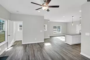 142 Middlesex Ct, Lugoff, SC 29078 - Photo 16