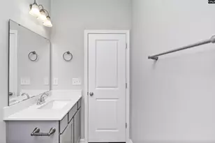 131 Middlesex Ct, Lugoff, SC 29078 - Photo 8