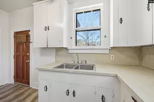 3838 Wellesley Dr, Columbia, SC 29203 - Photo 12